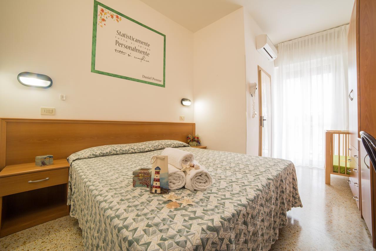 Hotel Manzoni Cattolica Extérieur photo